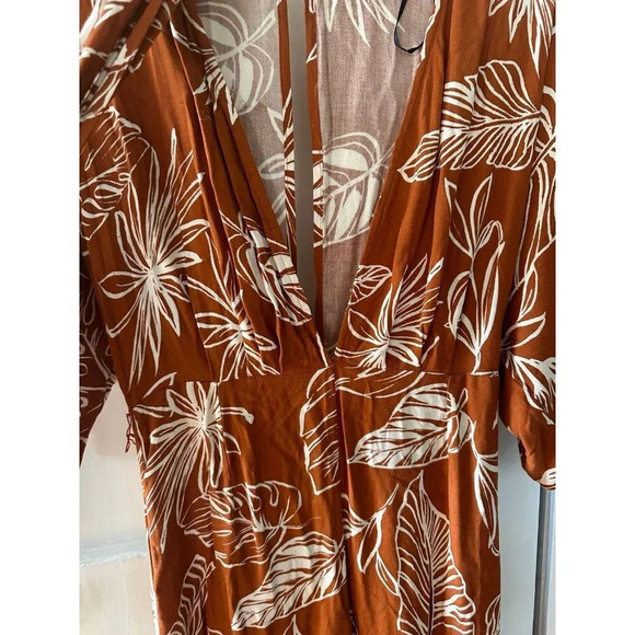 Forever21 Contemporary Women’s size Small jumpsuit - Picture 5 of 9